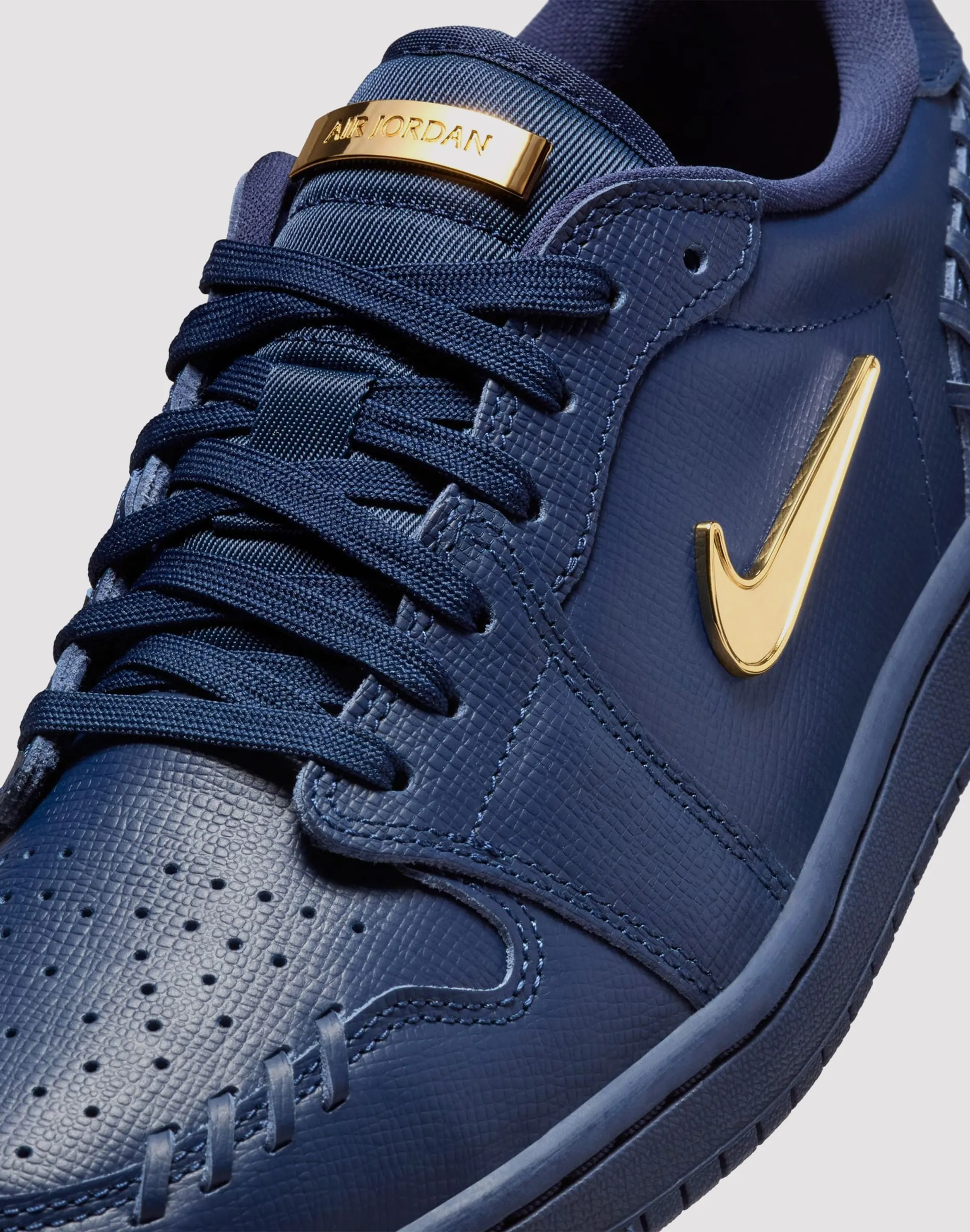 Nike 1 Low Method of Make "Midnight Navy/Metallic Gold" Vertical Impact Zone Foam Pod Configuration