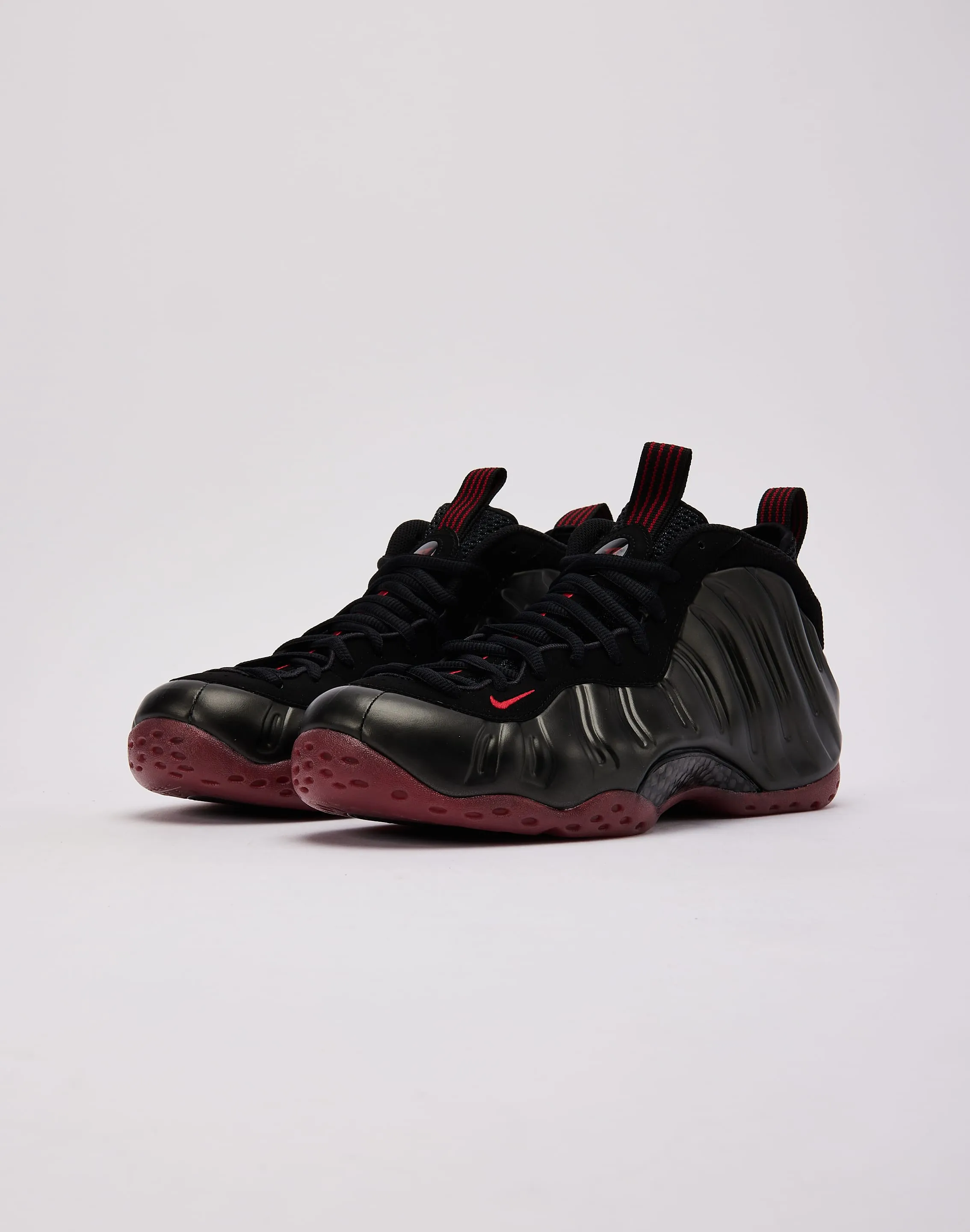 Team Practice Wear Padded interior Nike Air Foamposite One 'Black and Varsity Red'