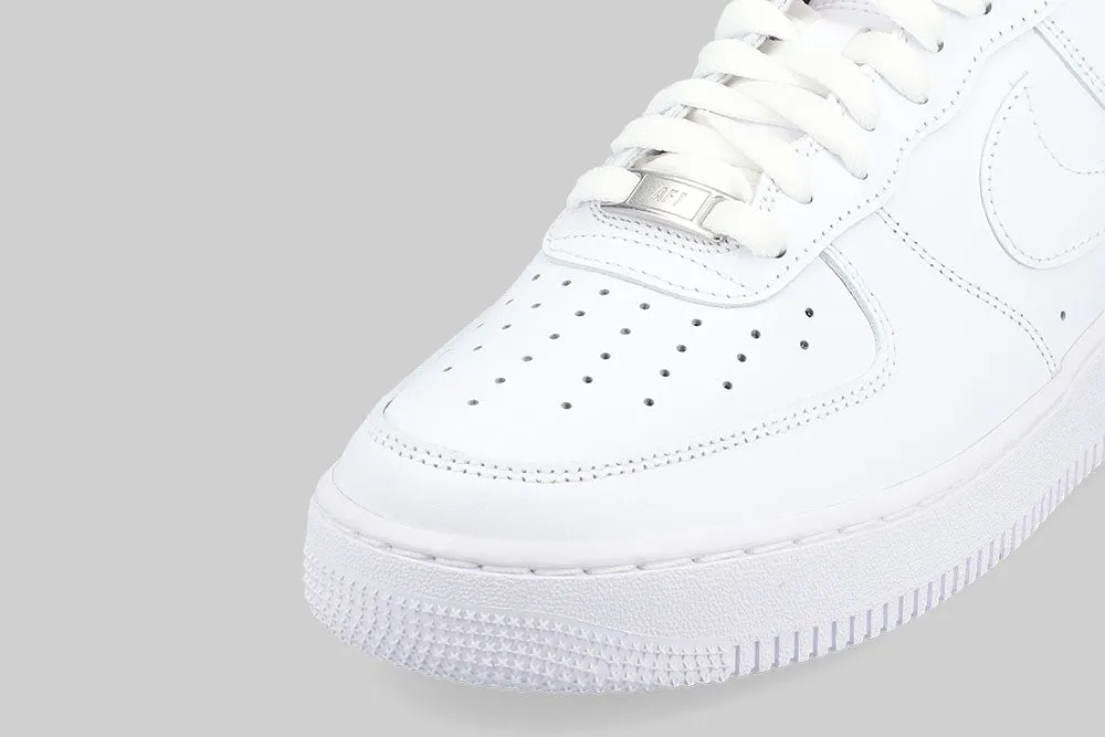Nike Air Force 1 Low '07 'Triple White' Balanced feel