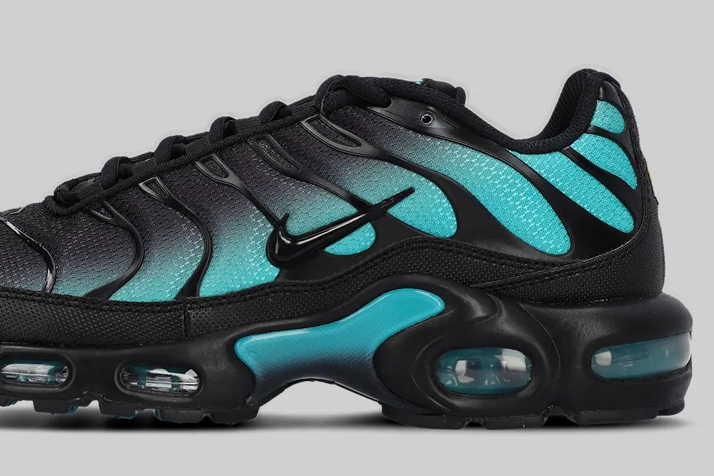 Layered Midsole Construction Nike Air Max Plus 'Black and Aurora Green
