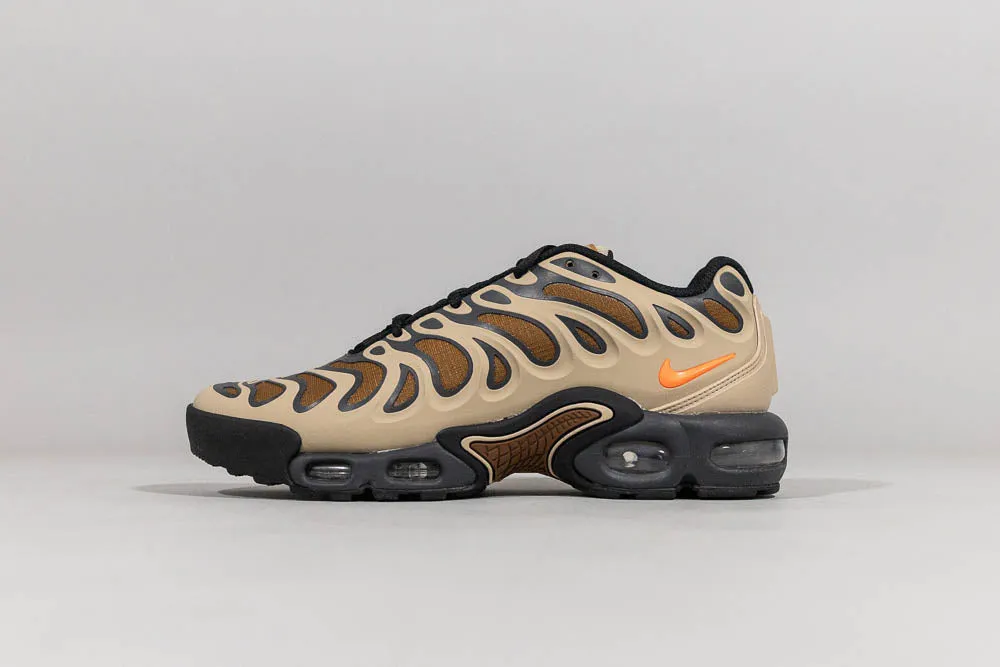 Dynamic Traction Running Vibe Nike Air Max Plus Drift 'Khaki'