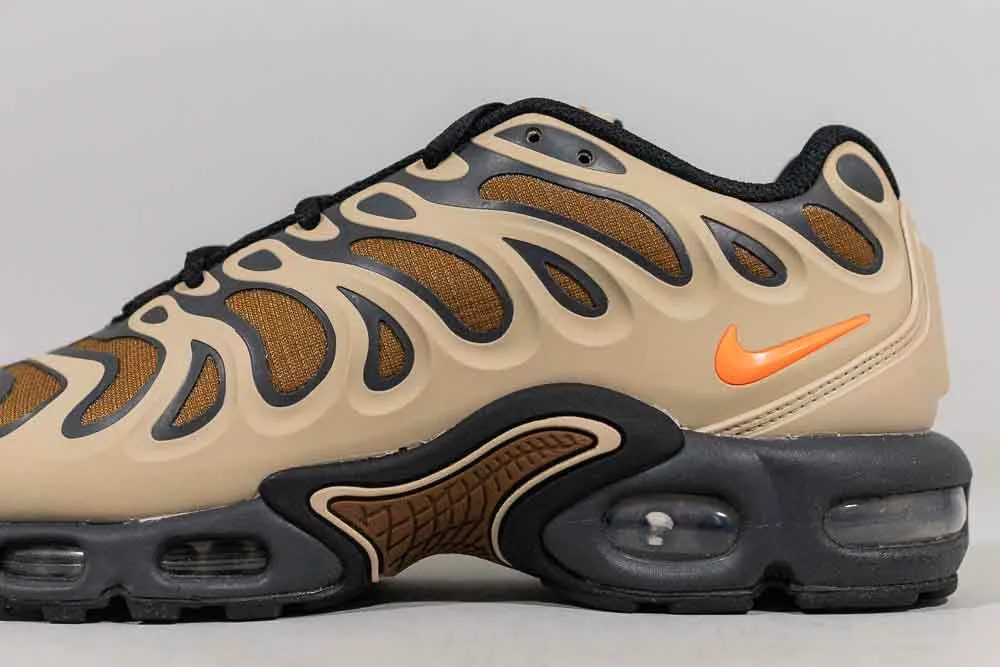 Nike Air Max Plus Drift 'Khaki' Move Fast