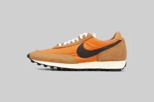 Reinforced Sides Nike Daybreak 'Flax and Monarch'
