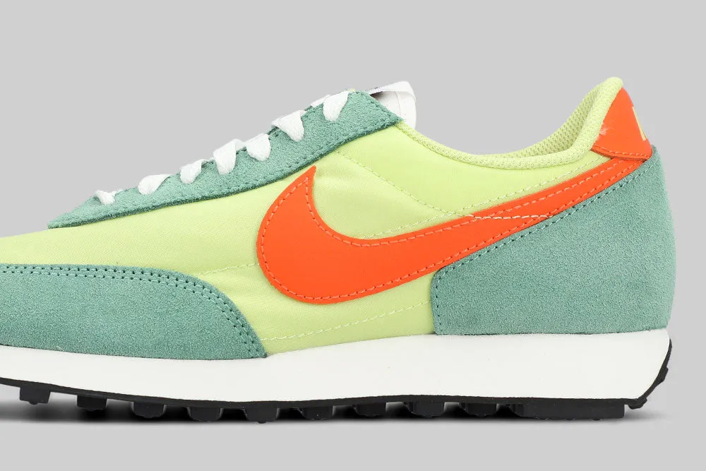 Nike Daybreak 'Limelight and Healing Jade' Stylish Sole