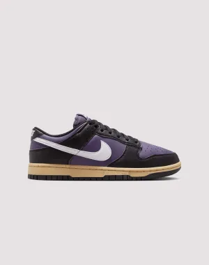 Nike Dunk Low Flexible Upper Material