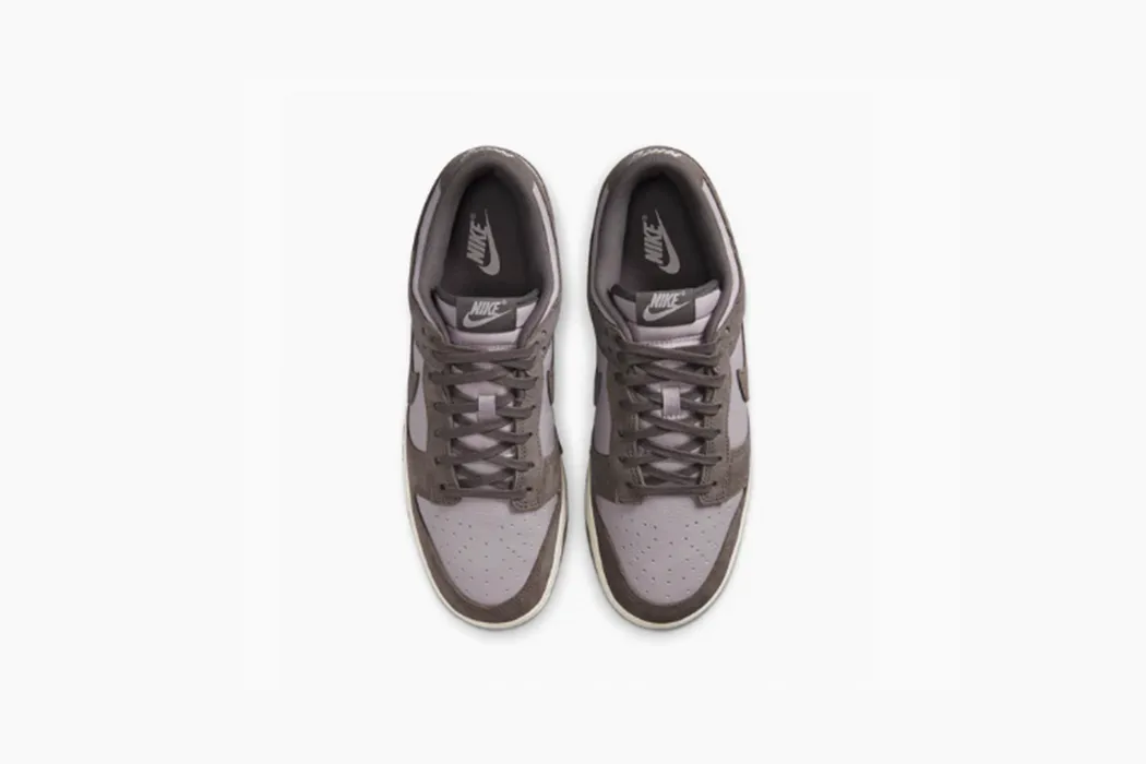 Lace Up Closure Mechanism Nike Dunk Low SE 'Platinum Violet'