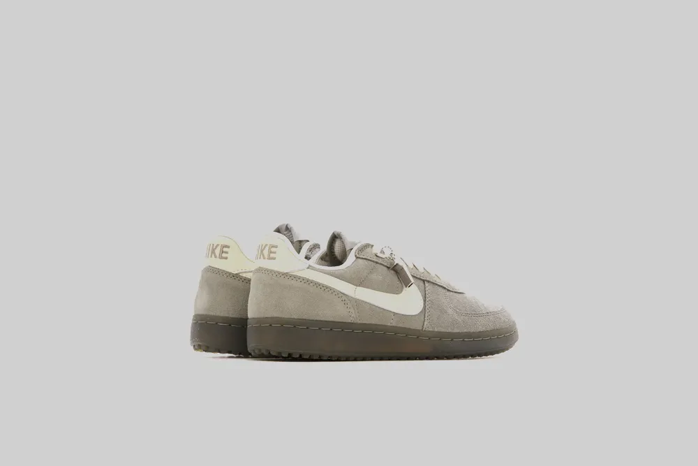 Nike Field General 'Light Army' Easy To Clean Elastic Collar Padding