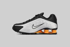 Nike Shox R4 'Bright Mandarin' Step Easy