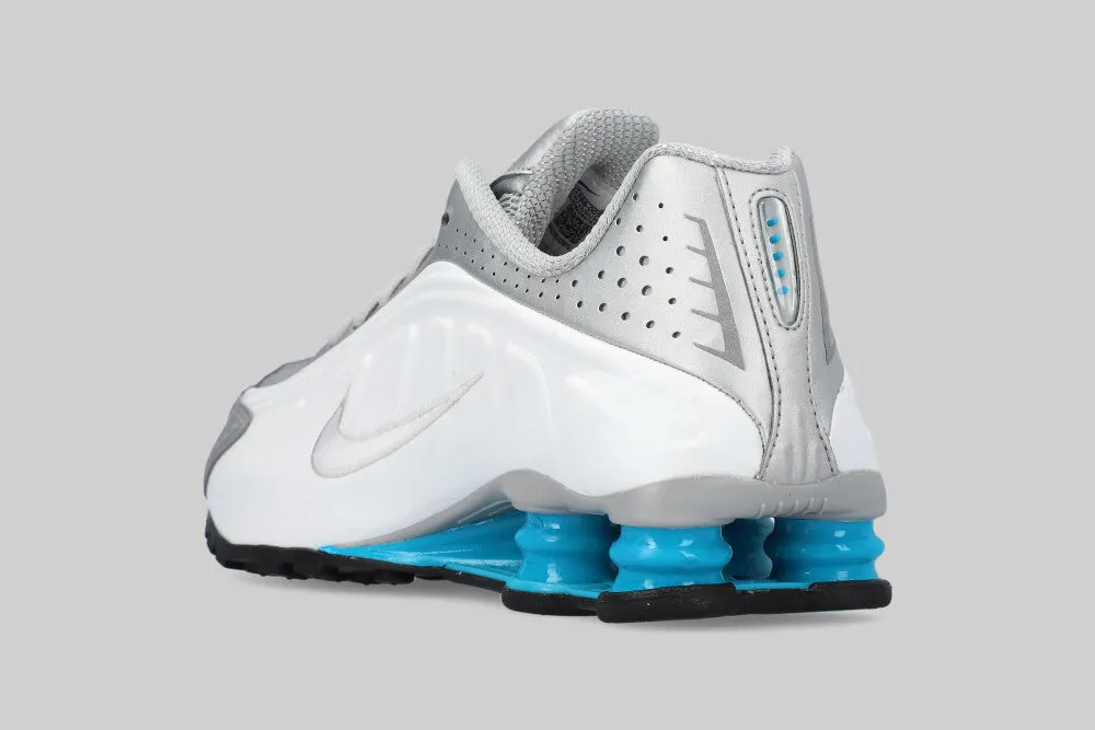 Supportive Nike Shox R4 'Metallic Silver'