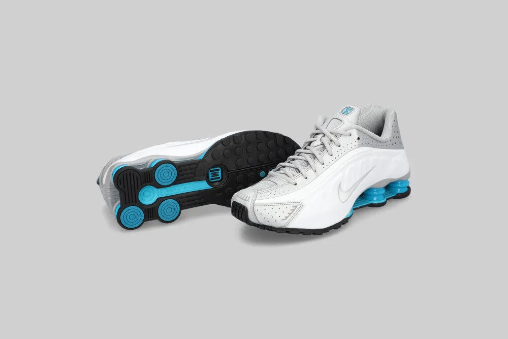 Smooth Texture Nike Shox R4 'Metallic Silver'