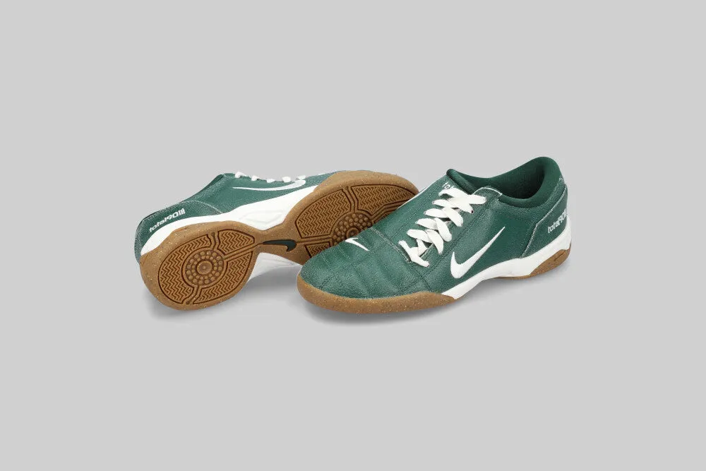 Quick Dry Technology Nike Total 90 'Fir and Gum Med Brown'