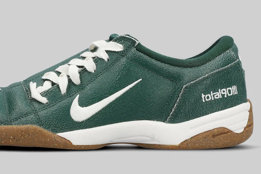 Nike Total 90 'Fir and Gum Med Brown' Shockproof