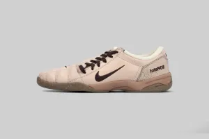 Shock   Dispersion Nike Total 90 'Pearl White and Gum Dark Brown'