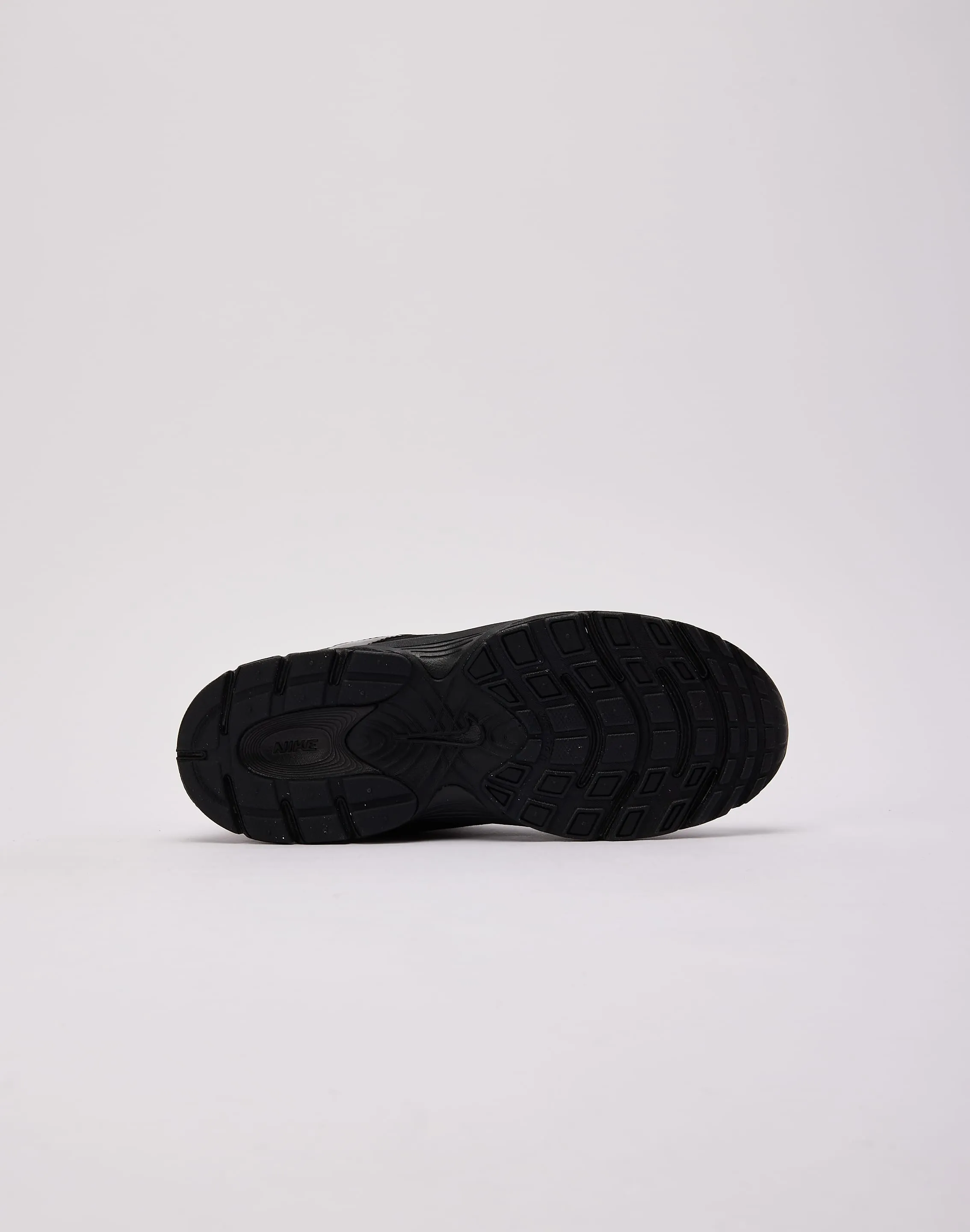 Seamless Toe Box Nike V5 RNR Grade-School