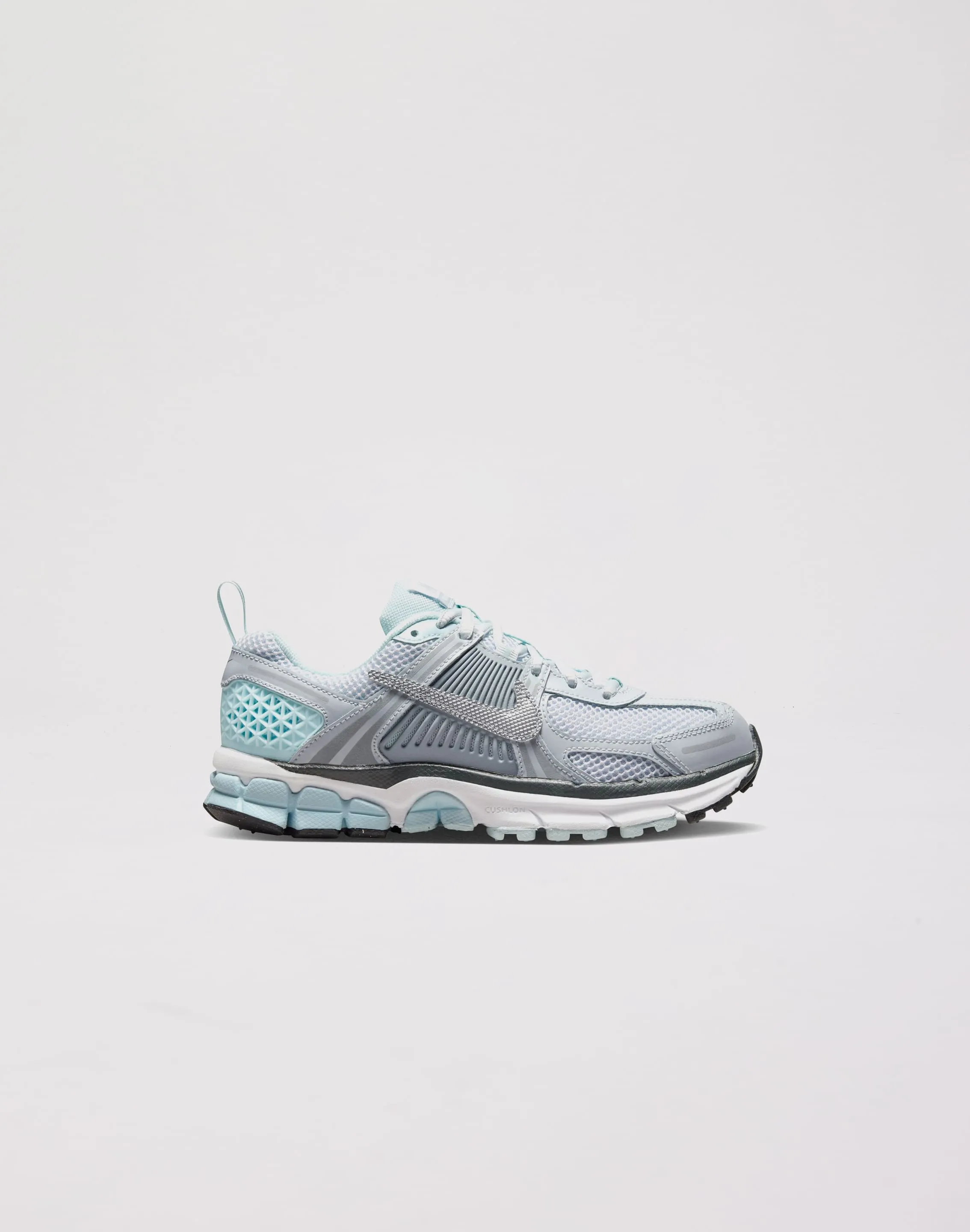 Nike Vomero 5 Grade School Kids' "Pure Platinum/Metallic Silver" running use