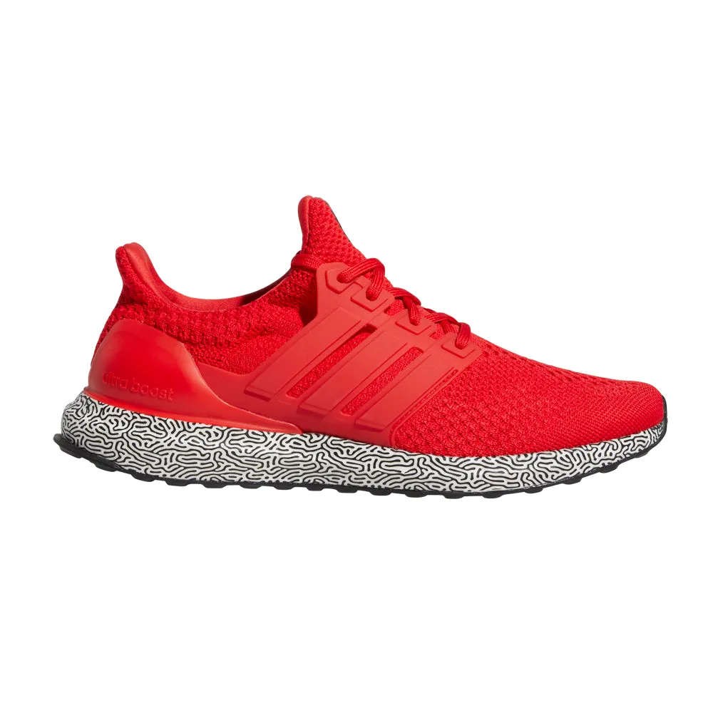 Ultraboost 5.0 DNA Running Shoes running in a channel area shoes Impact Resistant Heel Cup