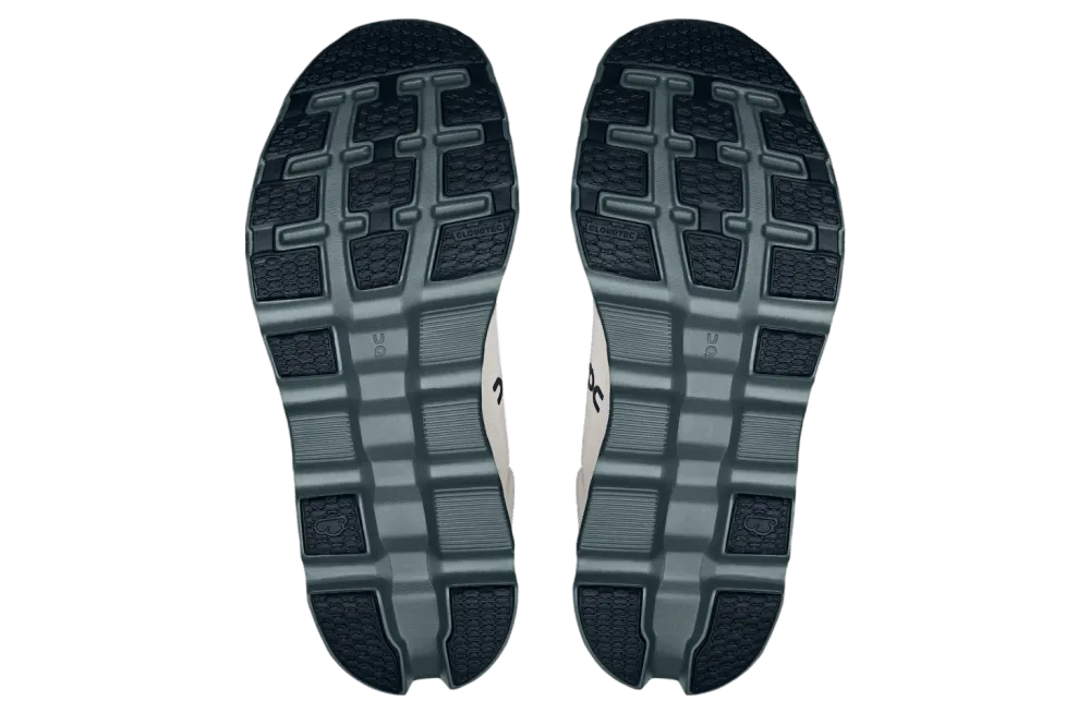 ON Cloudstratus 3 Textile upper supports breathability and stretch Stability control