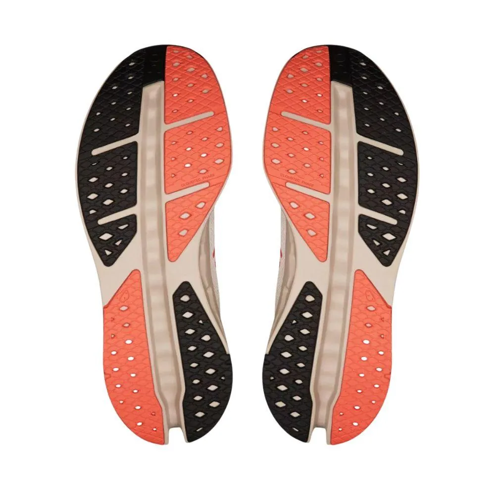 ON Cloudsurfer Max Menrunning on trail