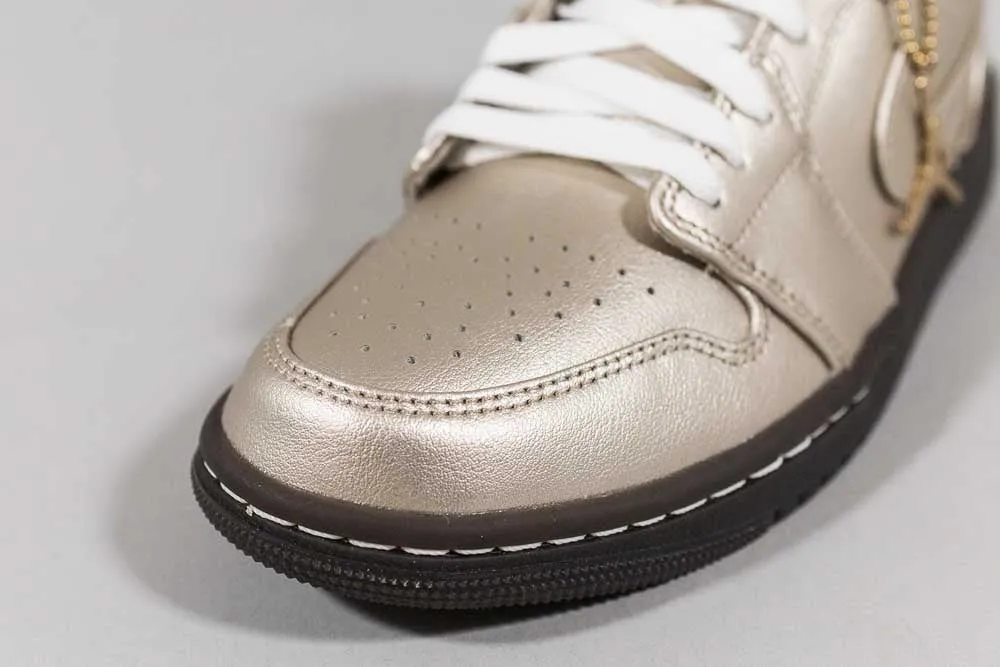 Zero Drop Platform Design Women's Air Jordan 1 Low SE 'Metallic Zinc'