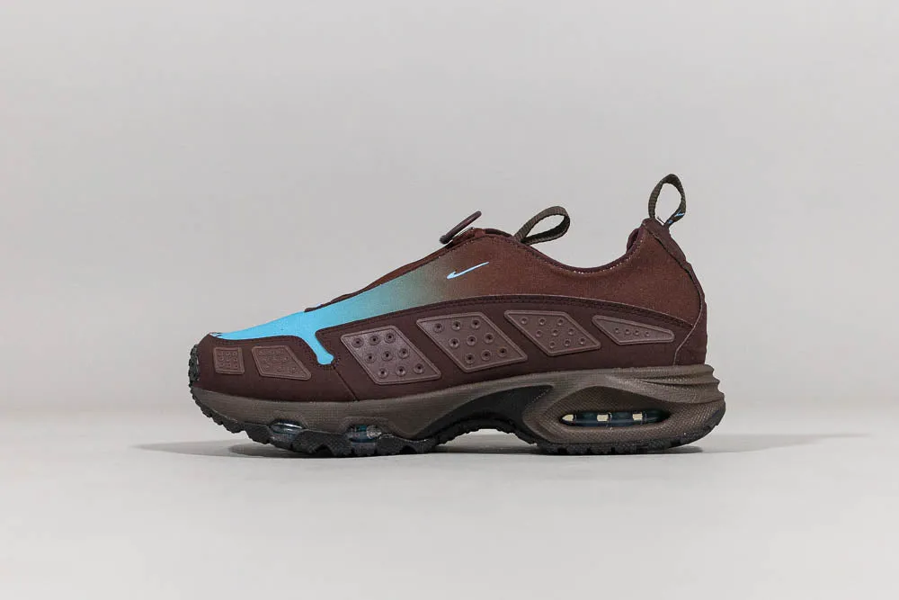 Women's Nike Air Max SNDR 'Burgundy Crush and Baltic Blue' Hexagonal Traction