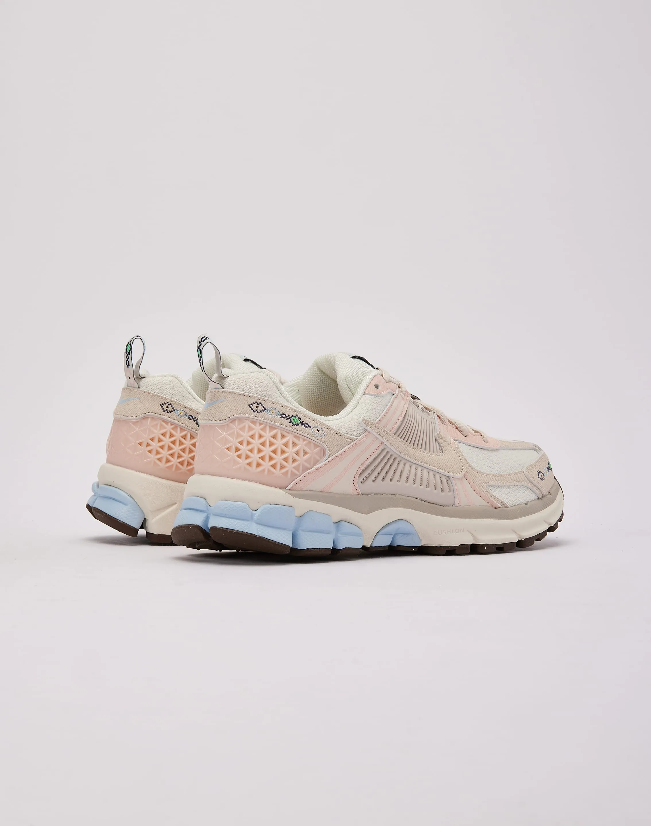 Nike Zoom Vomero 5 Grade-School frequent use shoes toe box shoes