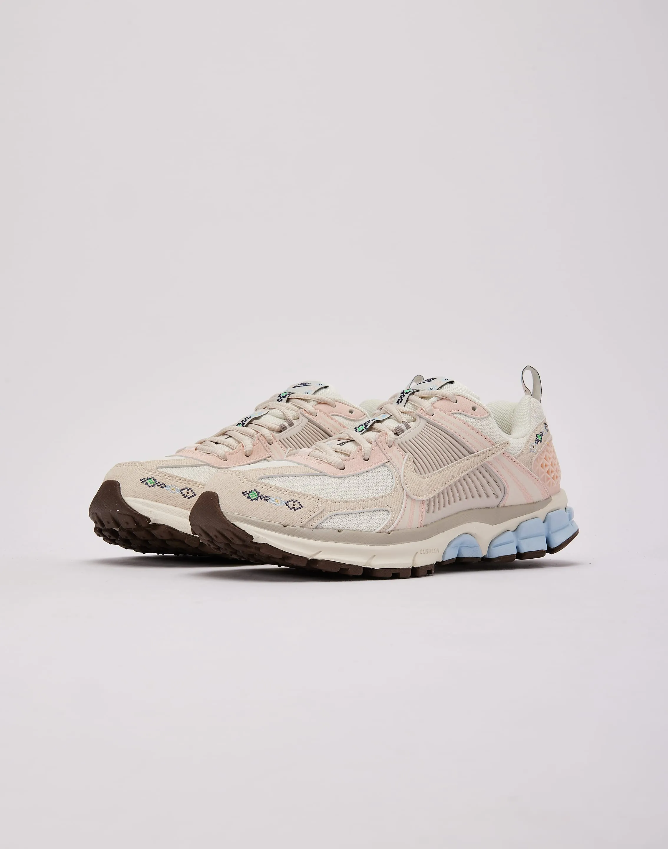 Multi Directional Flex Zones Nike Zoom Vomero 5 Grade-School