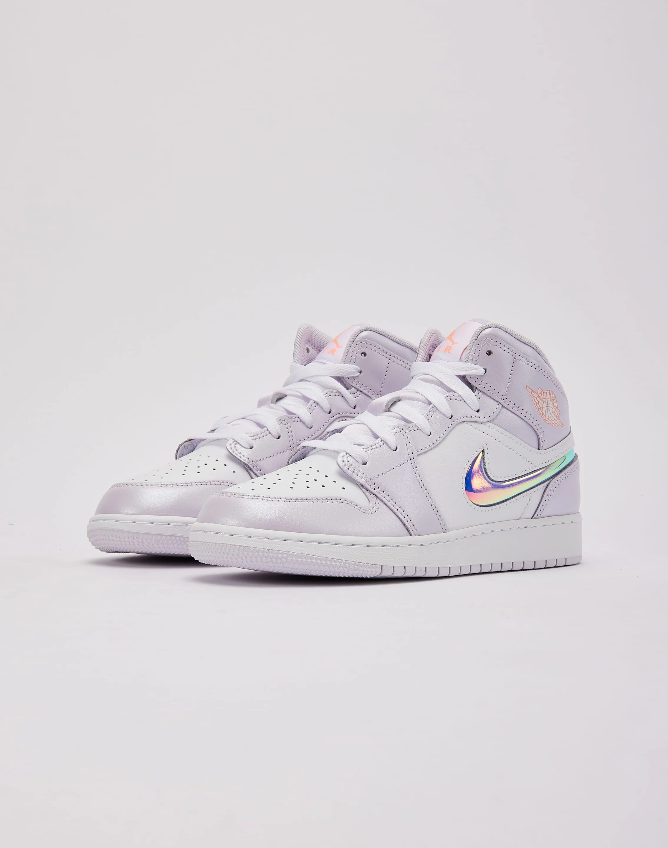 Jordan Air Jordan 1 Mid SE Grade-School Max Flex Cutting Zone Motion