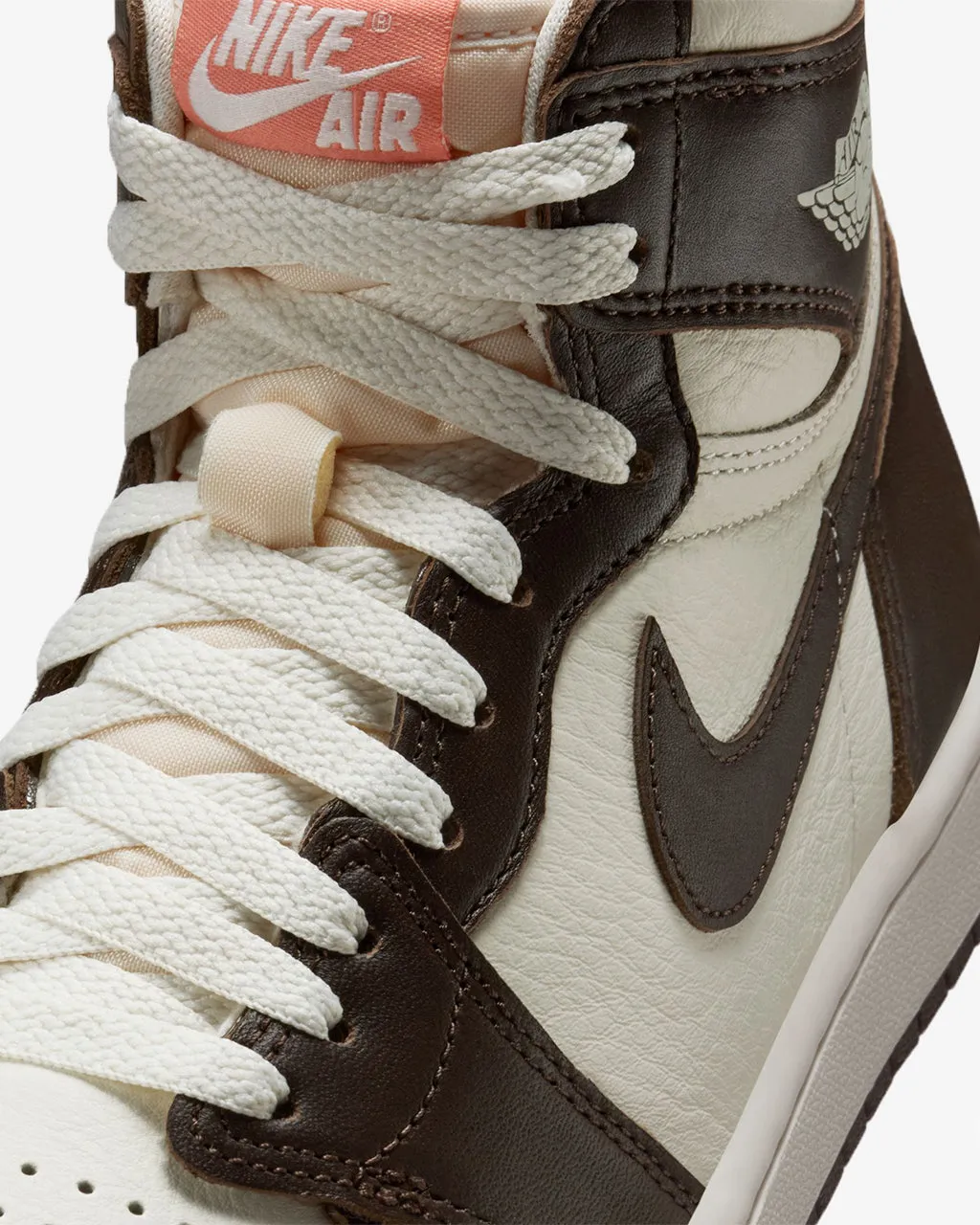 Flexible Game Fit WMNS Air Jordan 1 High OG 'Baroque Brown/Sail'
