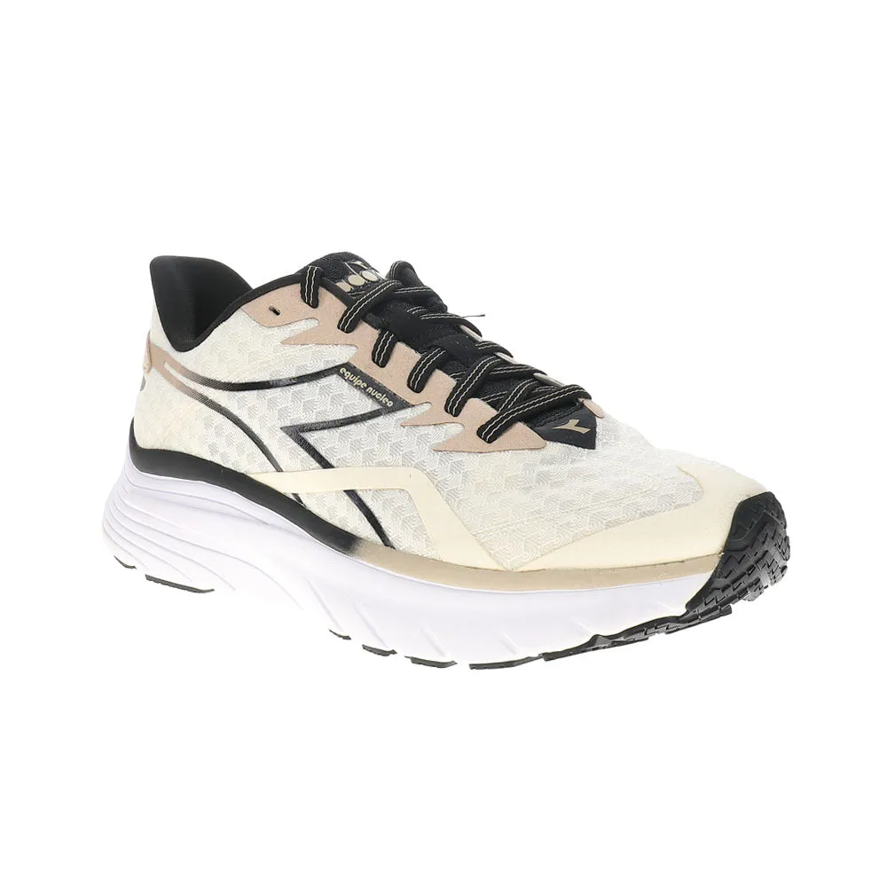 Comfort collar padding bumpy ride Equipe Nucleo Running Shoes