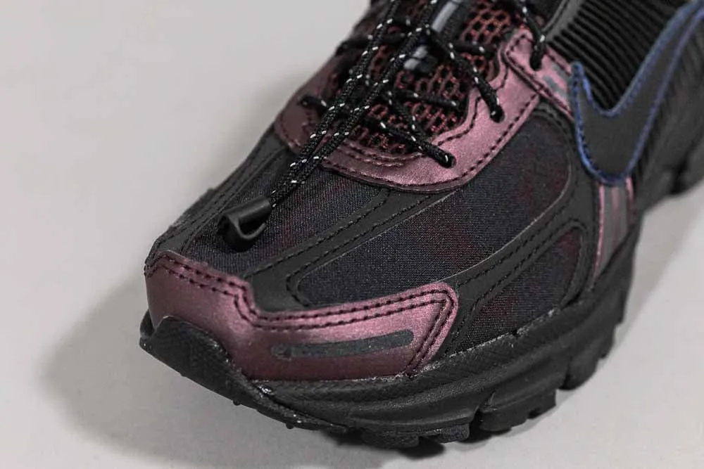 Wide Stable Feel Women's Nike Zoom Vomero 5 'Burgundy Crush