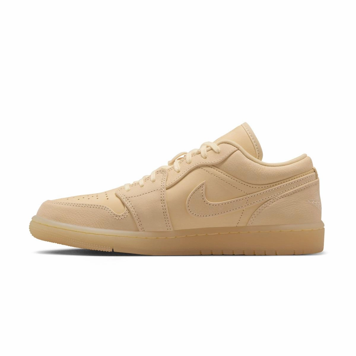 Thermal Regulating Upper Dynamic Cushioning Layer Wmns Air Jordan 1 Low SE ??Pale Vanilla??