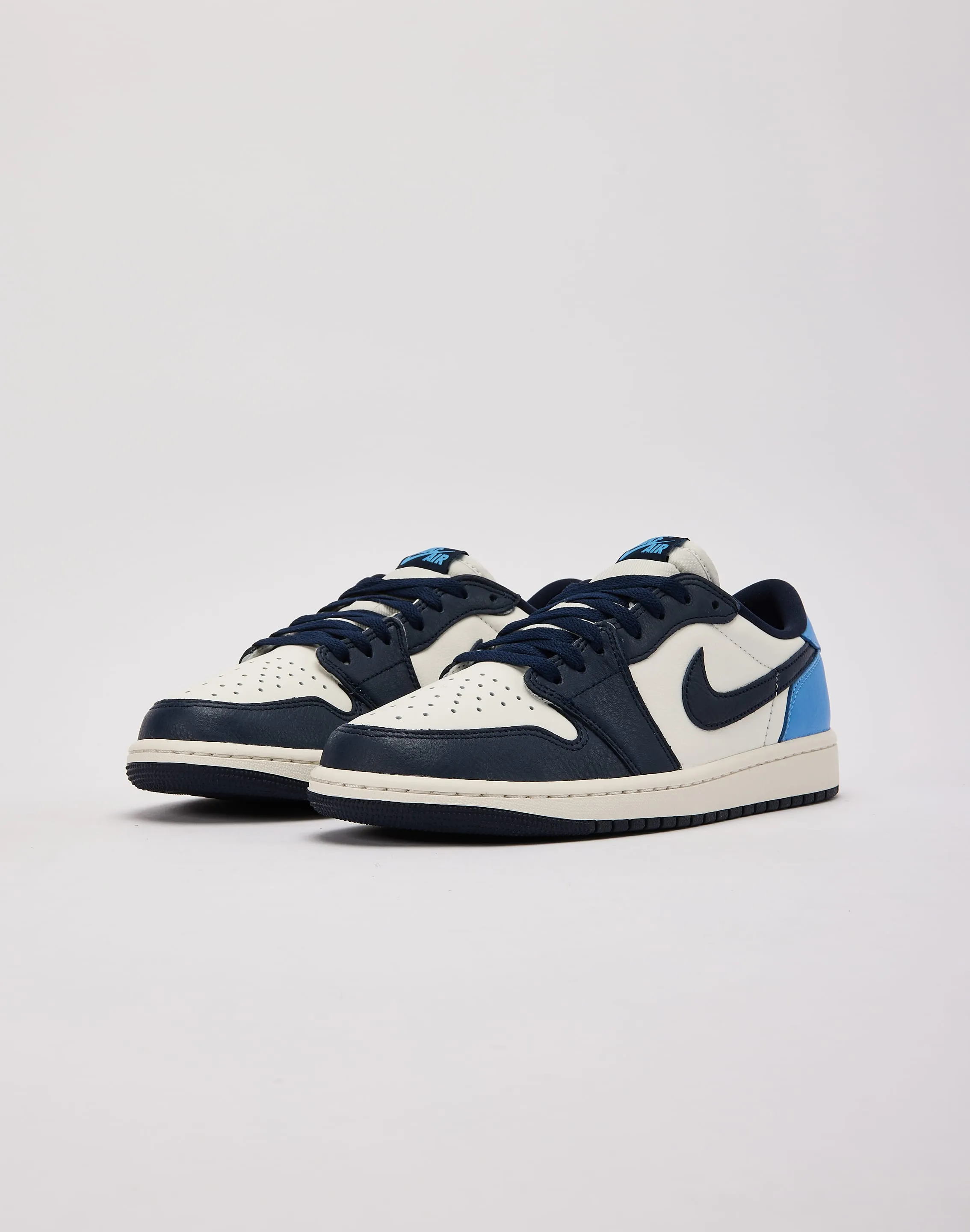 Jordan Air Jordan 1 Retro Low OG 'Obsidian' Centered Balance
