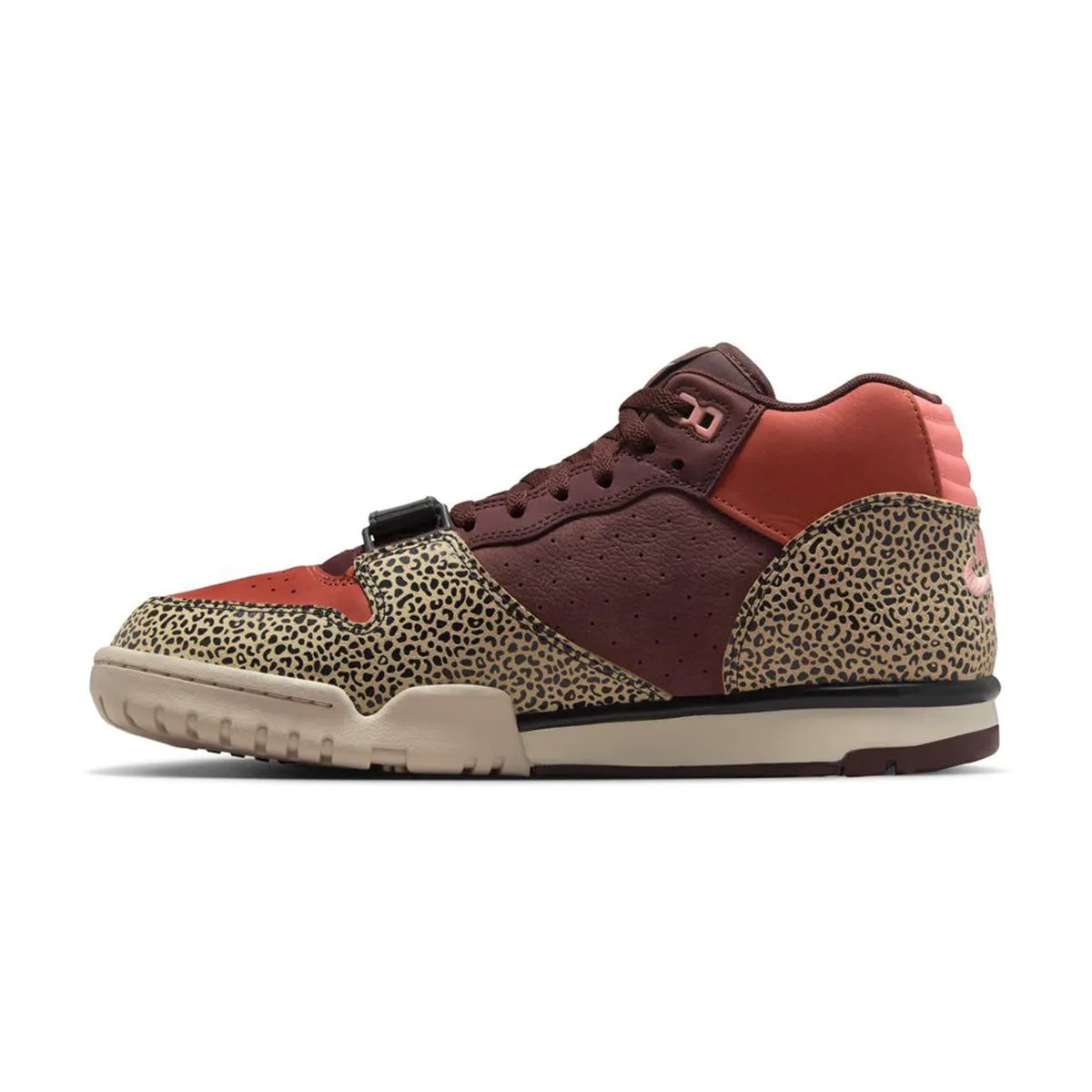 Ground Control   Arts & Rec SB Air Trainer 1 Qs 'Earth Dusty Peach'