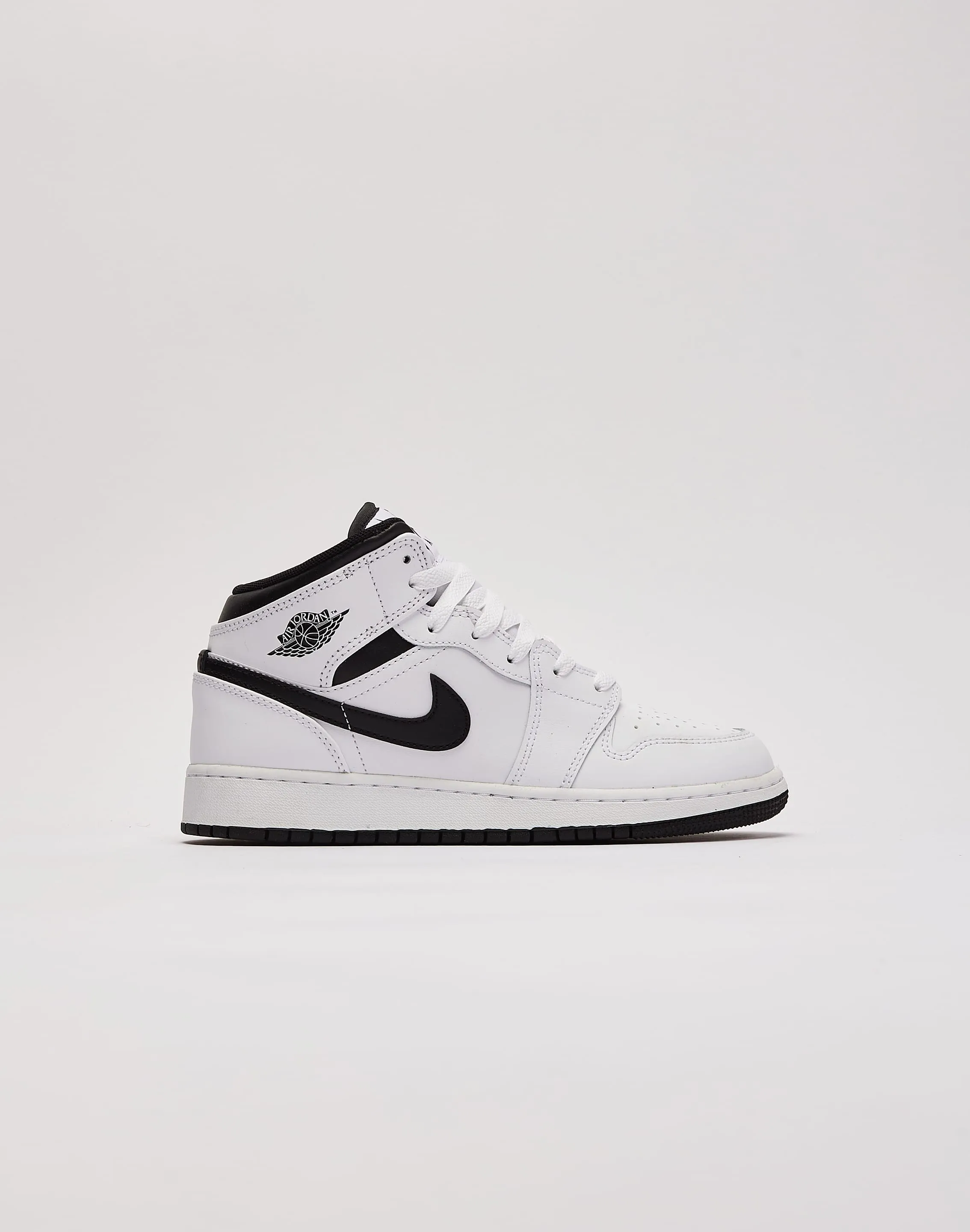 Jordan Air Jordan 1 Mid Grade-School Smooth Soles