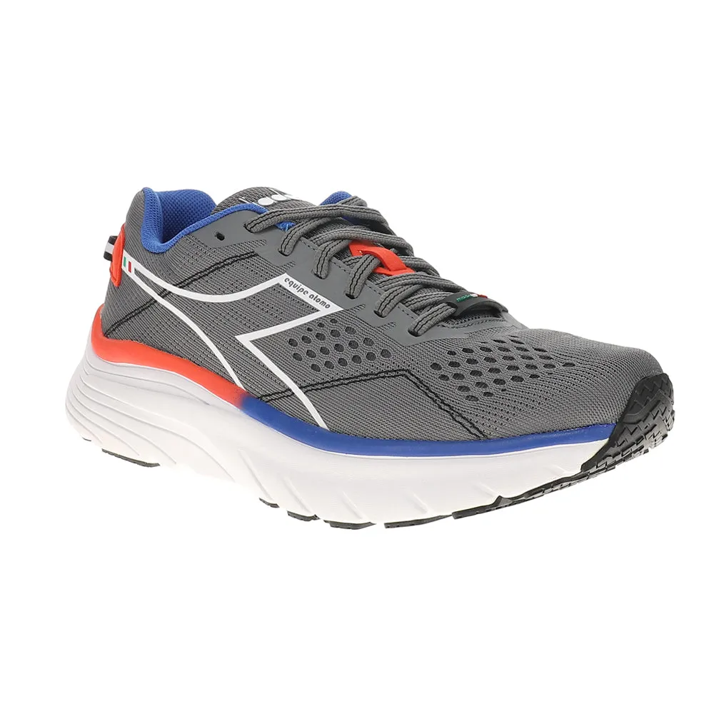 running in a yoga studio shoes Equipe Atomo Running Shoes