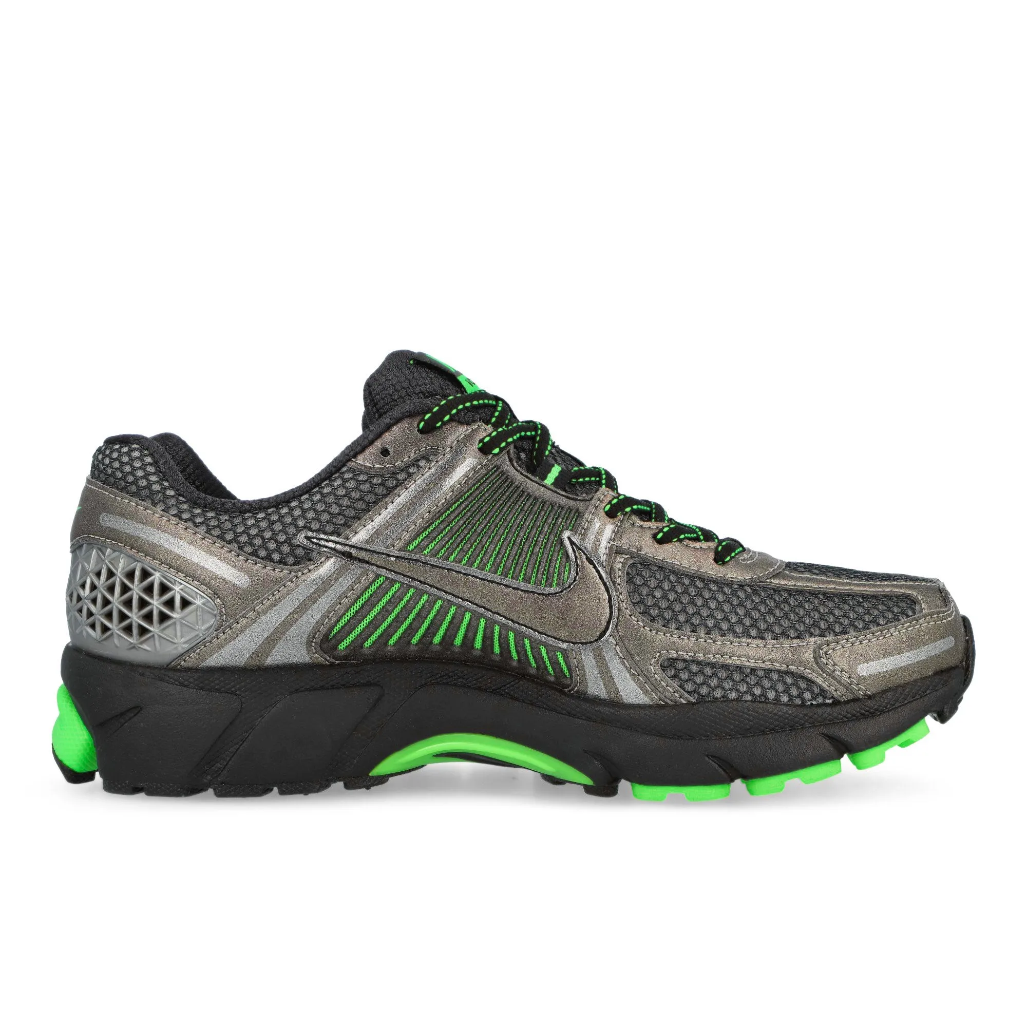 Zoom Vomero 5 SE Body Movement