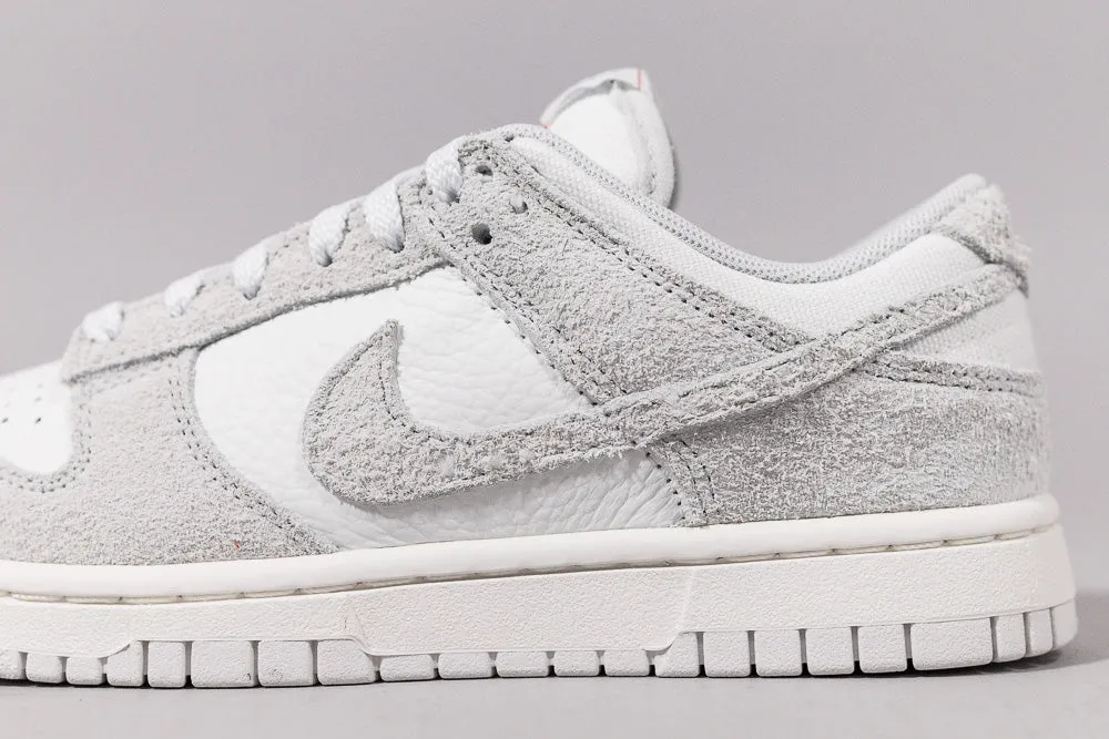 Insole Tech Women's Nike Dunk Low 'Summit White and Photon Dust'
