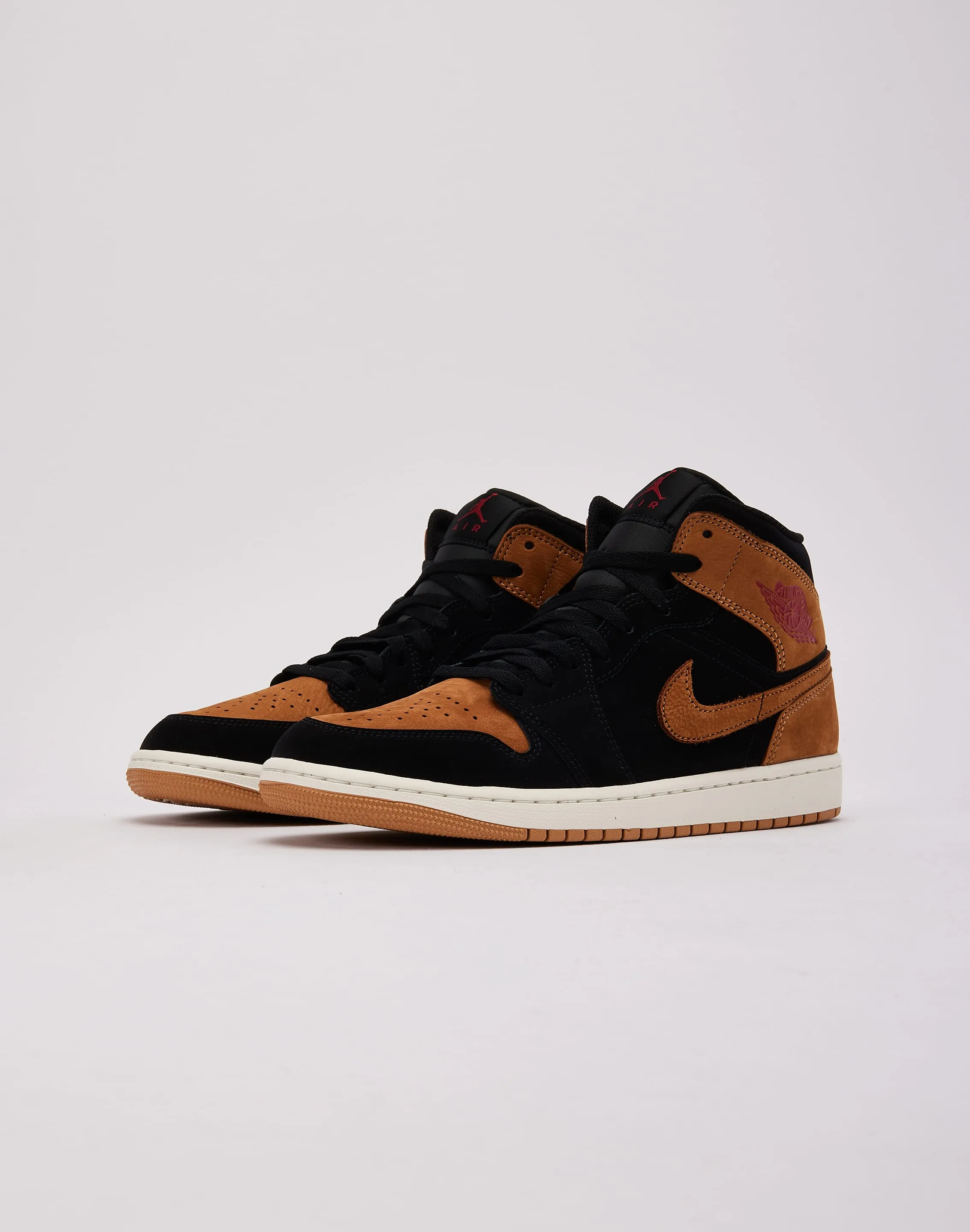 Jordan Air Jordan 1 Mid SE WideFit