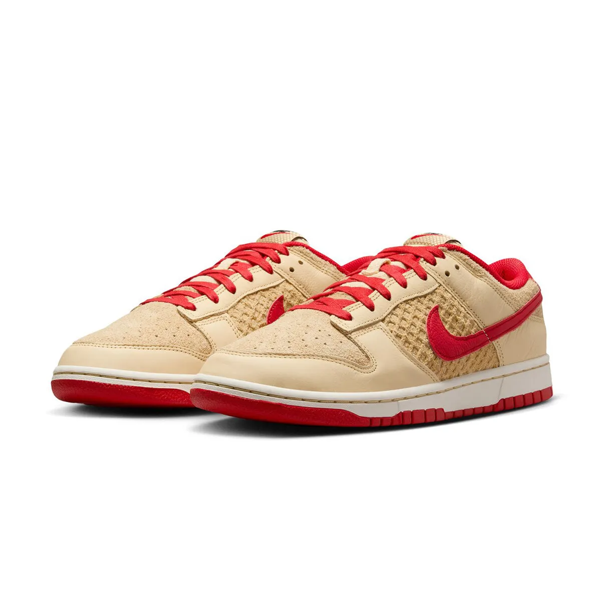 TPUReinforcement Dunk Low Retro SE 'Strawberry Waffle'