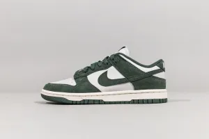 Balanced Walk Breath Ease Nike Dunk Low Next Nature 'Vintage Green'
