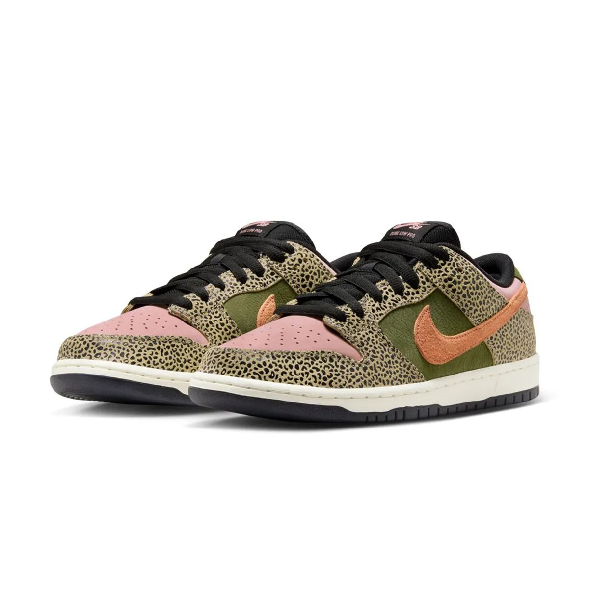 Abrasion Pads Traction Lug Configuration   Arts & Rec SB Dunk Low 'Earth Dusty Peach'