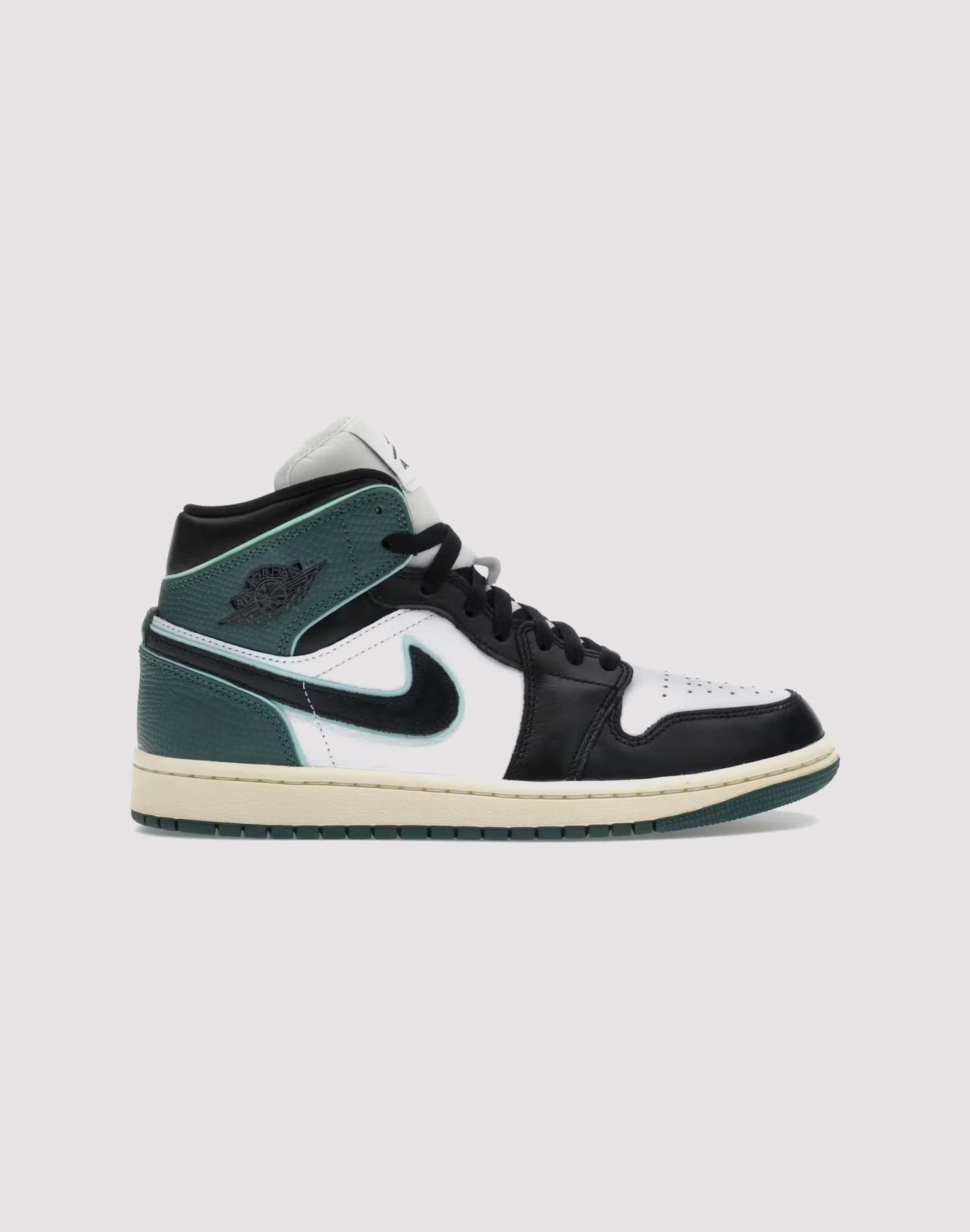 ComfortDesign Moisture wicking Jordan Air Jordan 1 Mid SE