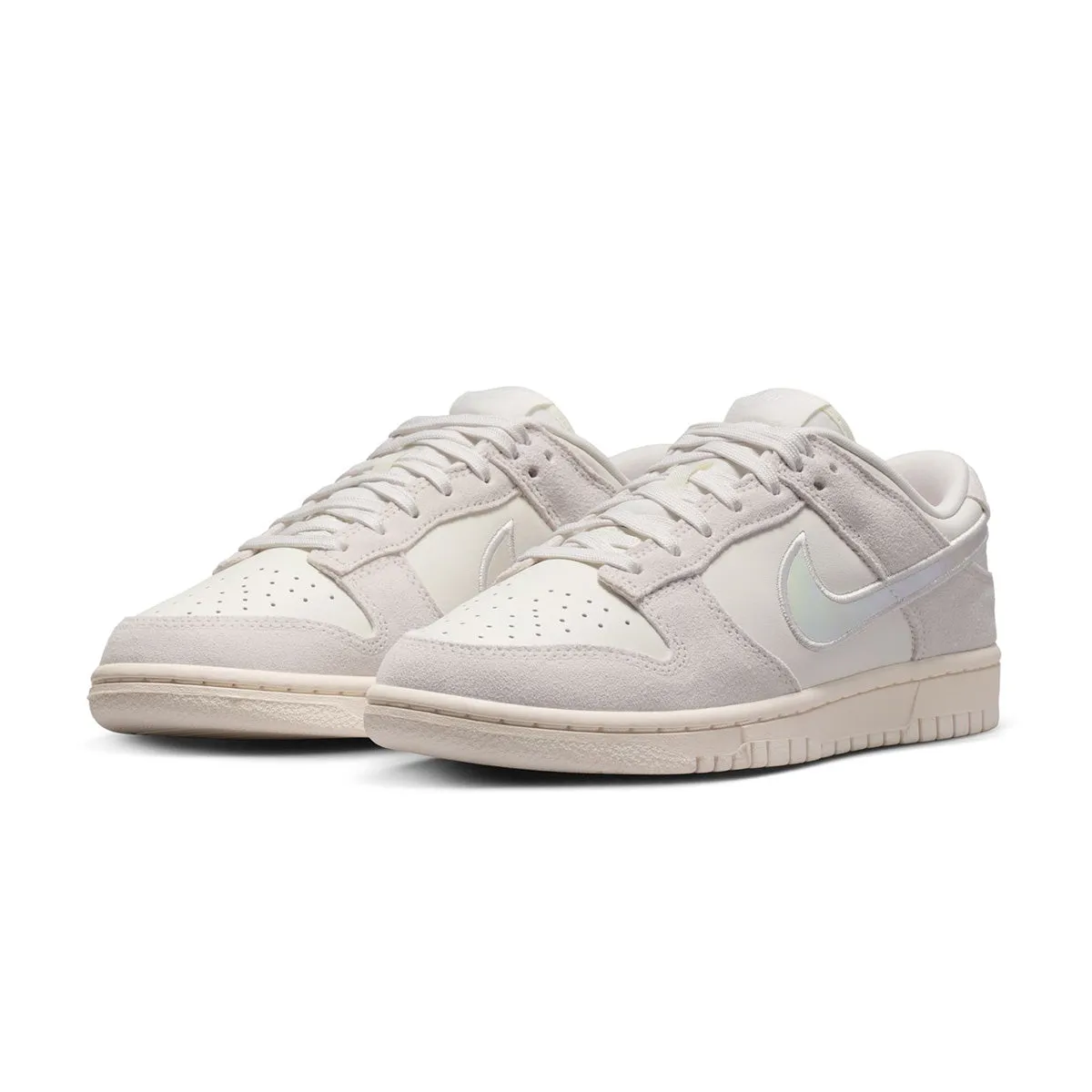 Fast Foot Support Wmns Dunk Low 'Iridescent'