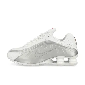 Strong Stride Travel Ease Wmns Shox R4