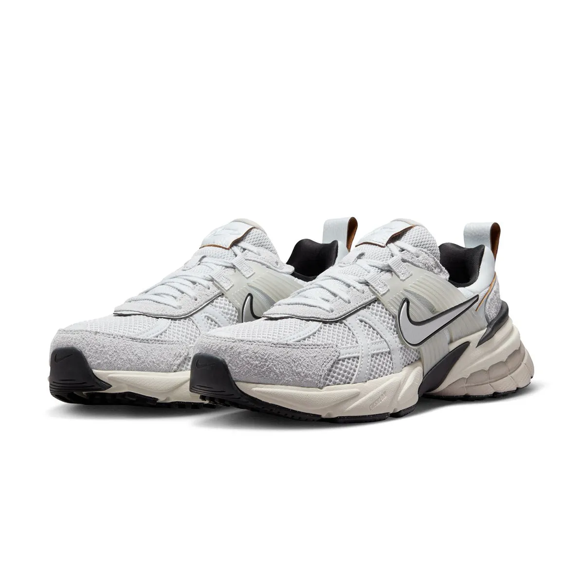 Wmns V2K Run 'Pure Platinum Chrome' Shock-absorbent cushioning