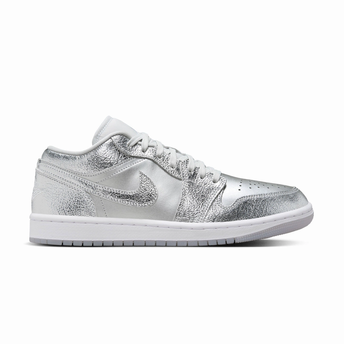 Multi Layer Upper Weave Comfortable wearing Wmns Air Jordan 1 Low SE 'Metallic Silver'
