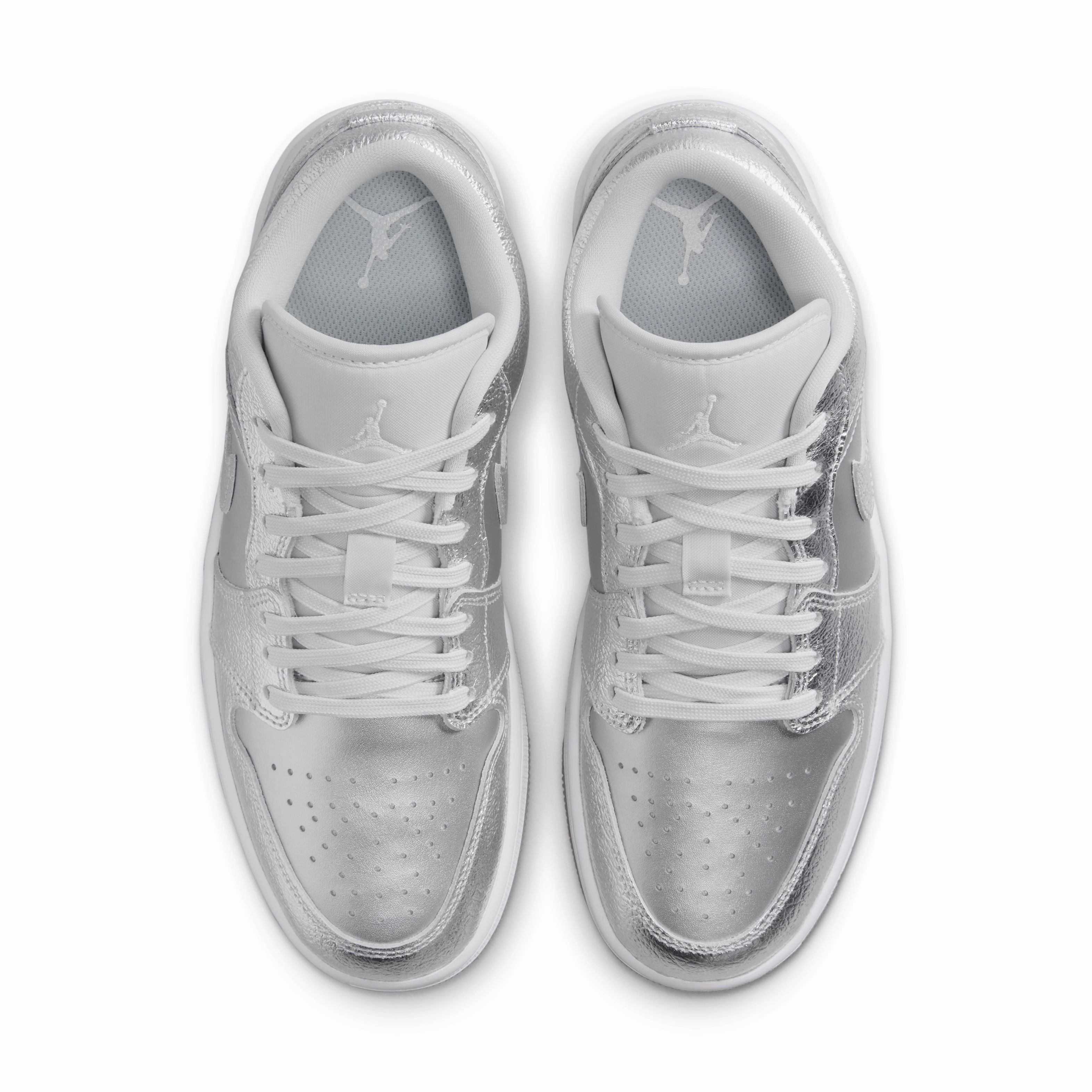Breathable Construction Wmns Air Jordan 1 Low SE 'Metallic Silver'