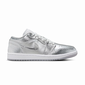 Multi Layer Upper Weave Comfortable wearing Wmns Air Jordan 1 Low SE 'Metallic Silver'