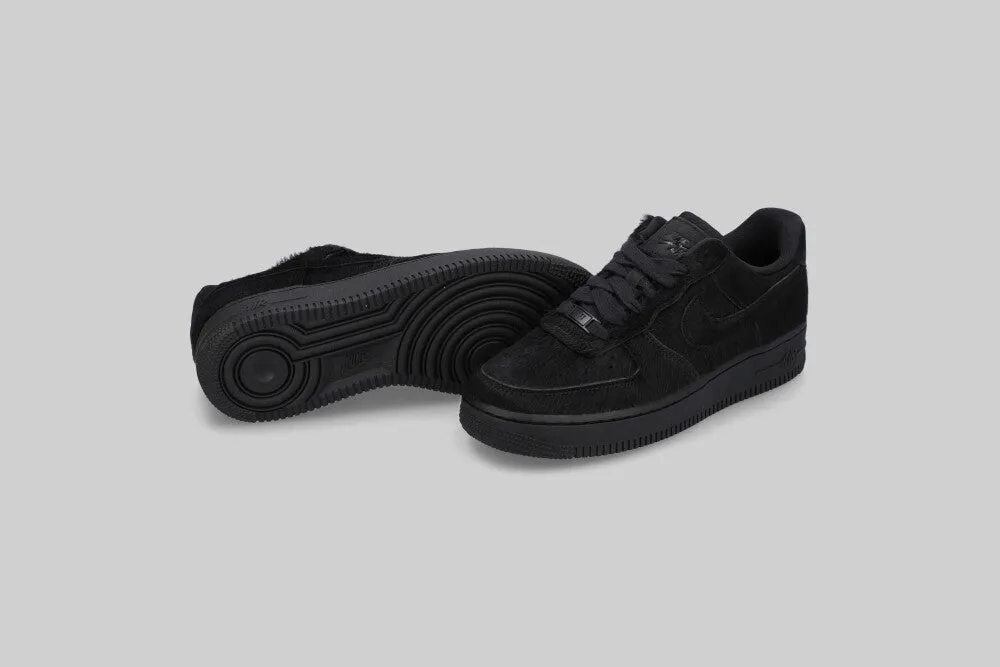 Distinctive breathability Women's Air Force 1 '07 'Triple Black'