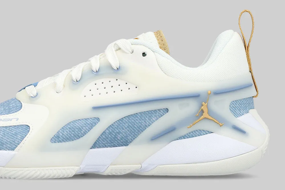 Women's Jordan Heir Series 'Denim and Gold' Comfortable fasteners